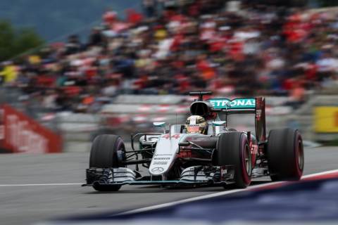 Hamilton przeciwny wprowadzeniu team orders