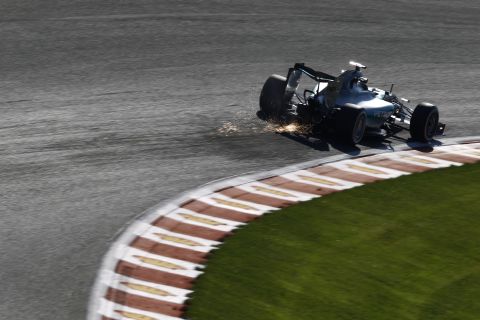 Mercedes utrzymuje przewagę po przerwie wakacyjnej