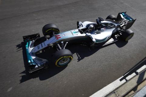 Hamilton: to był mój błąd, a nie wina wilgotnego toru