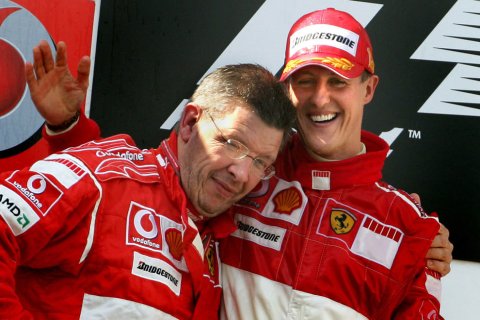 Brawn: Schumacher "wykazuje pozytywne oznaki"