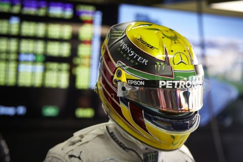 Hamilton prezentuje świetną formę na torze Interlagos