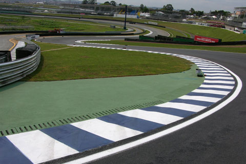 Start Grand Prix Brazylii opóźniony