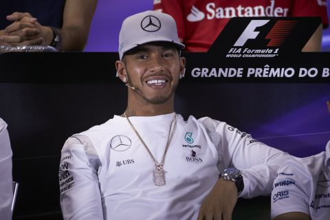 Hamilton nie daje się podpuścić Hornerowi