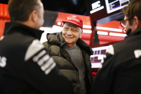 Lauda: połowa stawki już zgłosiła się do nas z ofertami