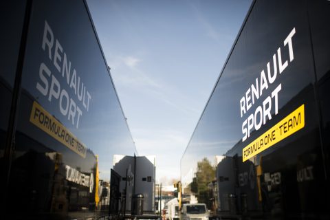 Pilbeam wraca do Renault