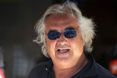 Briatore pojedzie z Alonso do Indianapolis