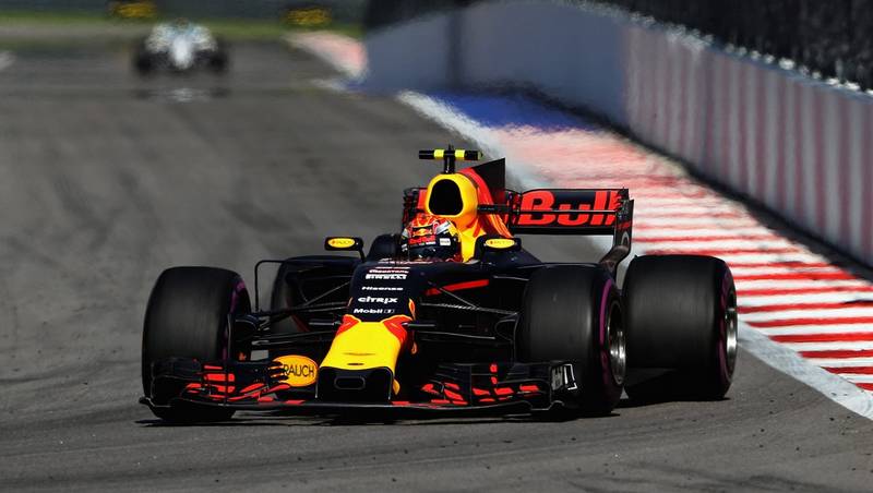 Szczęście Ricciardo, ogromny pech Verstappena
