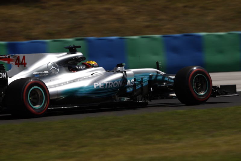 Q2: Hamilton jednak przed Vettelem