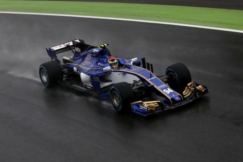 Sauber bez względu na warunki i tak zamyka stawkę