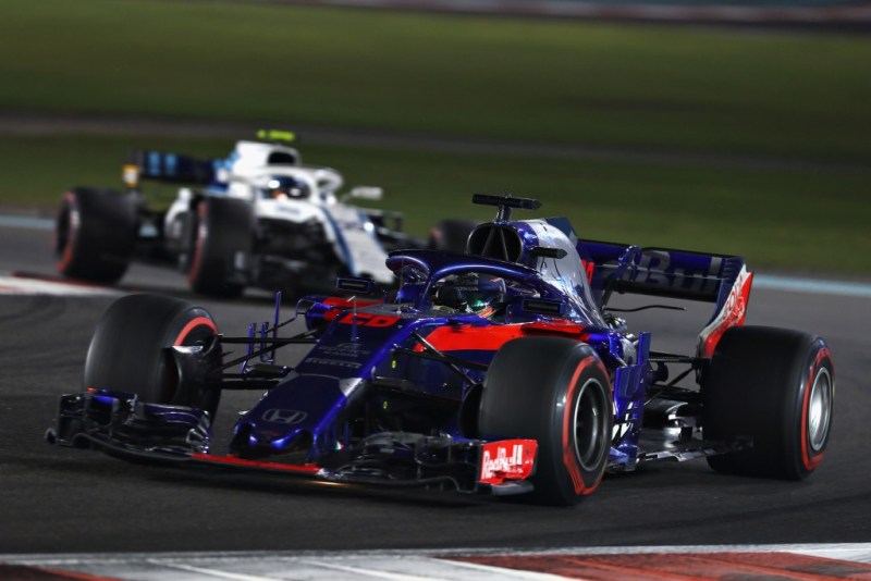 Obaj kierowcy Toro Rosso mieli problemy w wyścigu