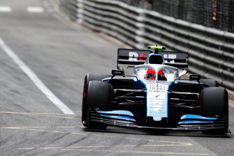 Kubica miał pretensje do Williamsa o priorytet dla Russella