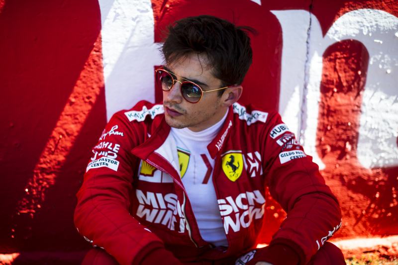 Ferrari "zapomniało" poinformować Leclerca o karze Vettela