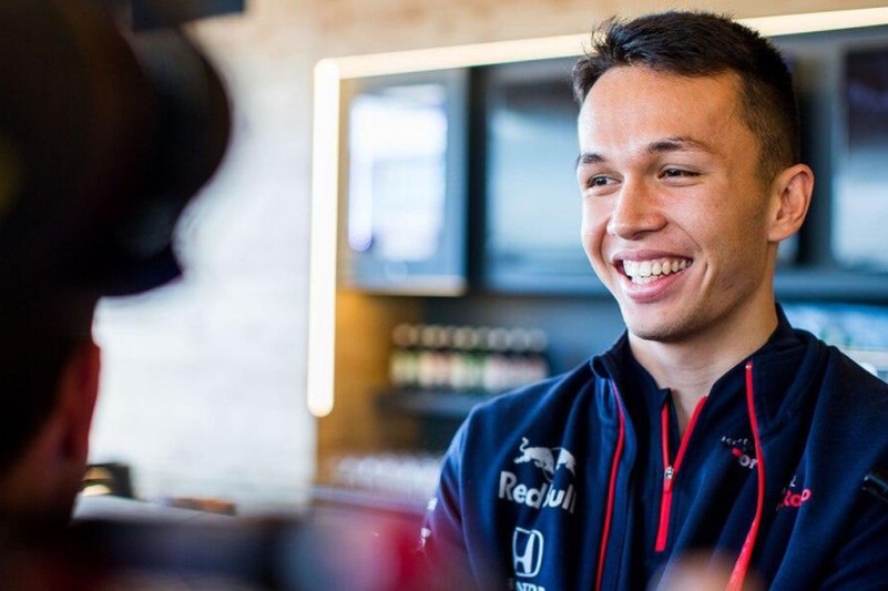 Albon nazwał przejście do Red Bulla "głęboką wodą"