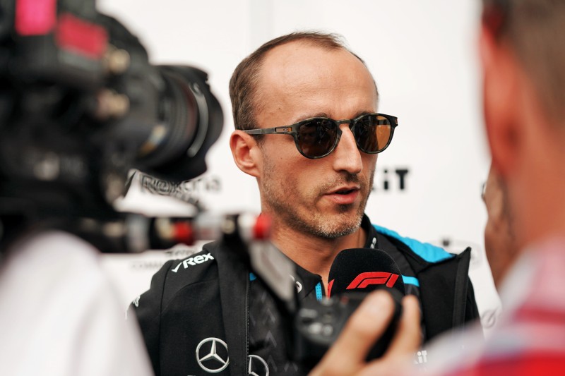 Steiner: Kubica na pewno dostałby czas w samochodzie