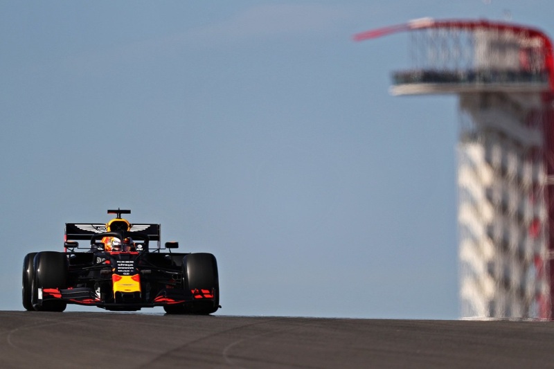 Verstappen przed Vettelem w 1. treningu w USA