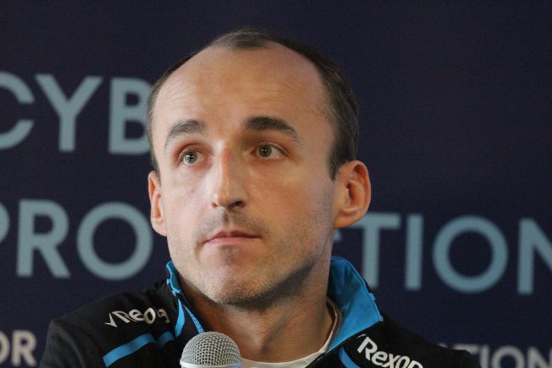 Kubica wystąpi w pięciu sesjach treningowych w tym roku?