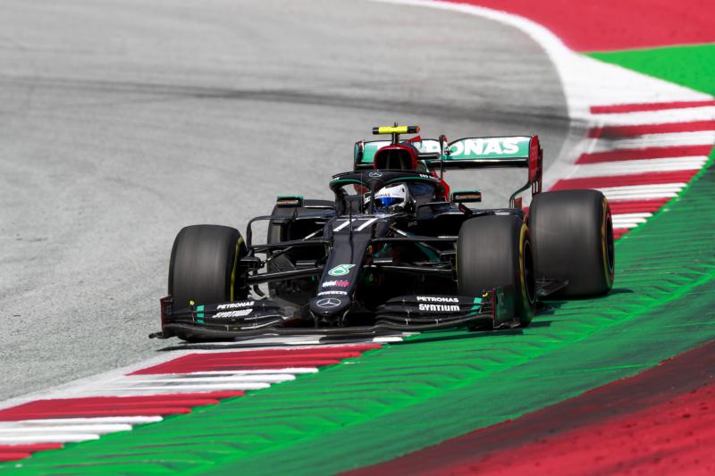 Bottas mógł tylko ograniczać stratę