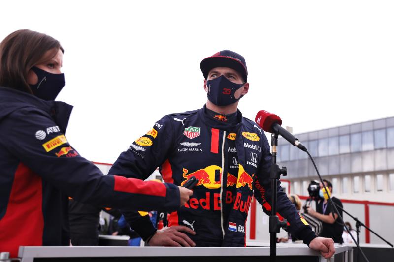 Verstappen radzi Russellowi skupić się na swoich osiągach