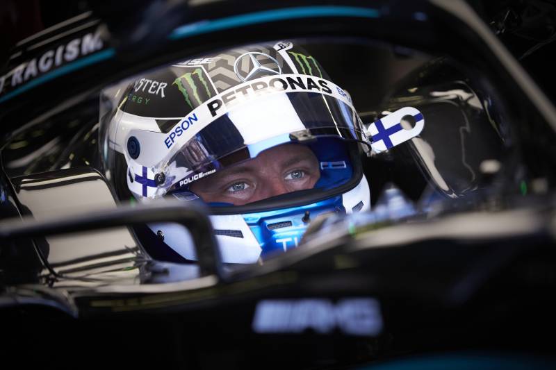 Bottas ma w swoim bolidzie problemy z drętwiejącą nogą