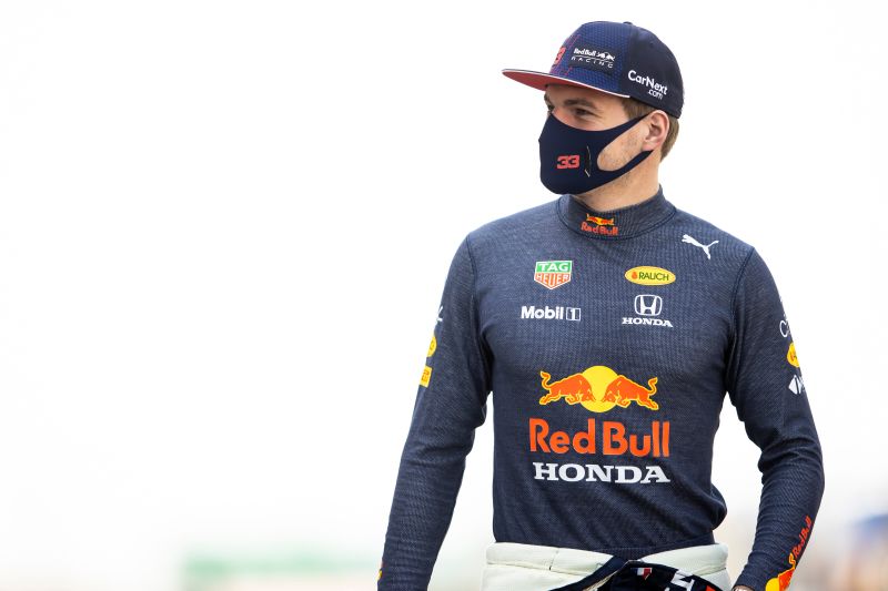 Verstappen: bolidy są zbyt szerokie, a wyścigi sprinterskie to walka o kasę