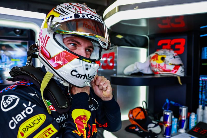 Verstappen chciałby, aby Perez przedłużył kontrakt z Red Bullem