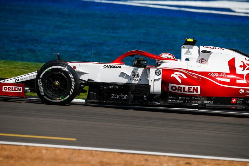 Giovinazzi z awansem do Q2, a Raikkonen znowu został w Q1