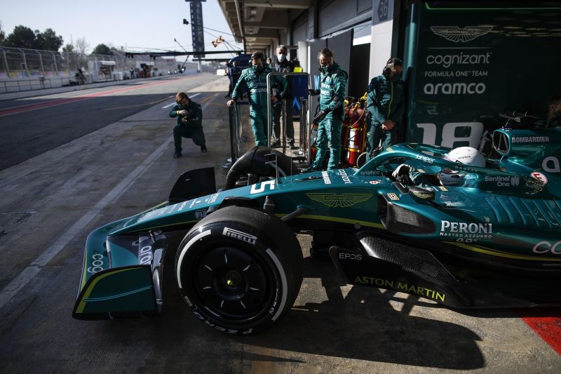 Pod Barceloną rusza drugi dzień testów F1