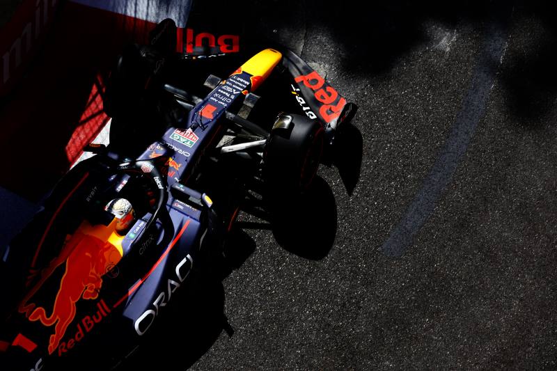 Q1: Verstappen przed Perezem i Leclerkiem