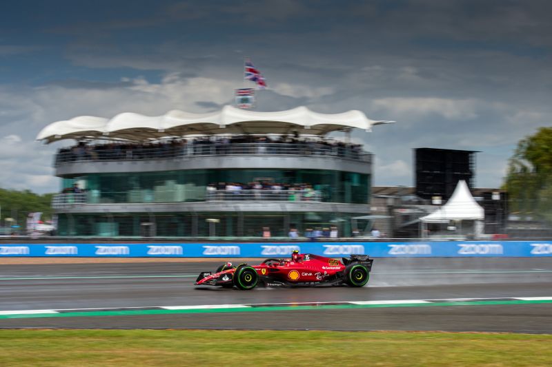 Sainz na torze Silverstone sensacyjnie sięgnął po swoje pierwsze pole position w karierze