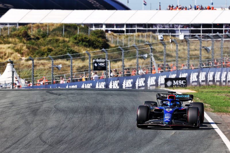 Albon czuje niedosyt, a Latifi narzeka na problemy techniczne FW44