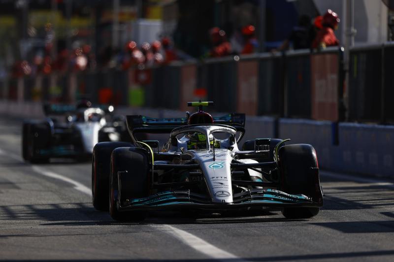 Hamilton spodziewa się frustrującej niedzieli, Russell chce powalczyć o podium