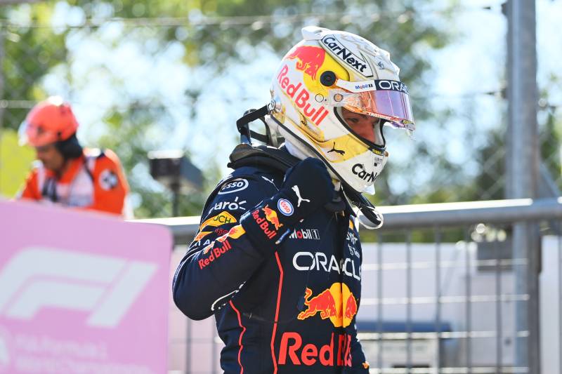 Verstappen: gdyby Alonso miał do dyspozycji inne bolidy, zdobyłby więcej tytułów