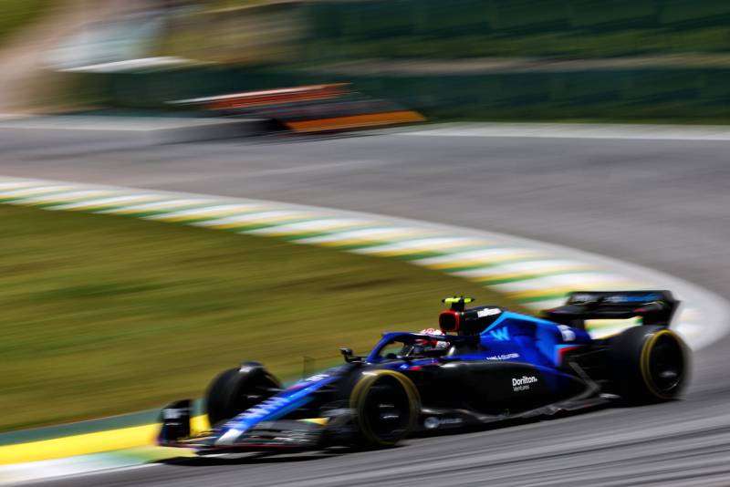 Williams zamykał stawkę podczas sprintu na Interlagos