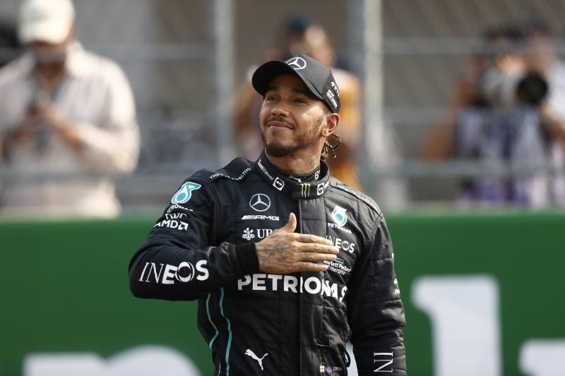 Hamilton po raz kolejny podkreśla jak wiele poświęcił się w celu rozwoju W13