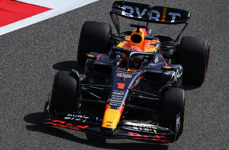 Red Bull w końcu ujawnił prawdziwą wersję RB19 (galeria)