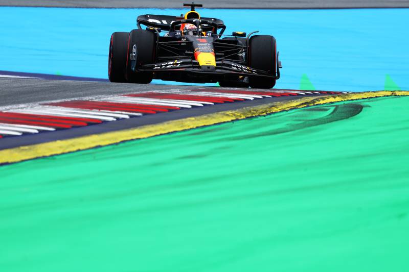 Verstappen zdeklasował rywali w kwalifikacjach do sprintu