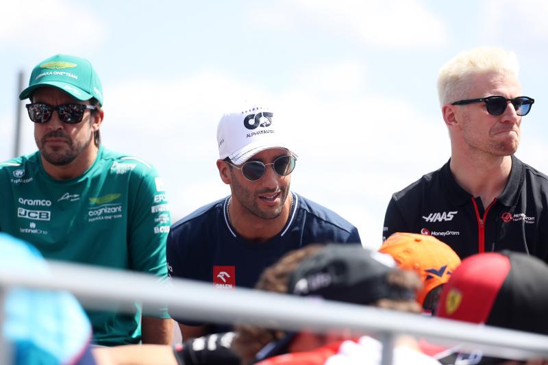 Alonso zachęcił Ricciardo do przerwy od F1