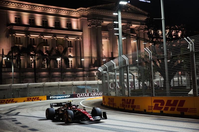 Zhou wystartuje z alei serwisowej do GP Singapuru