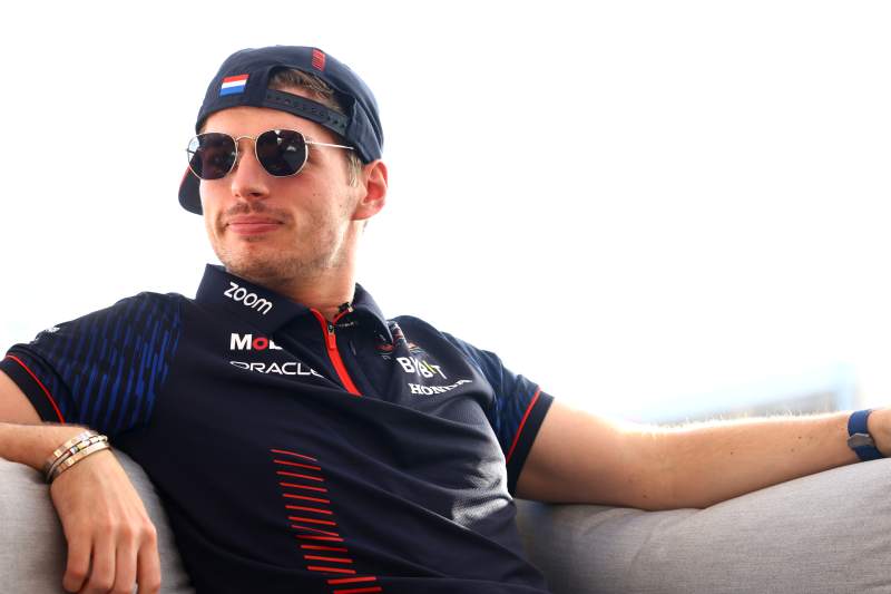 Verstappen obwinia rywali. Jechali zbyt wolno na wyjeździe z alei serwisowej...