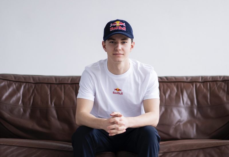 Oficjalnie: Kacper Sztuka w programie juniorskim Red Bulla!