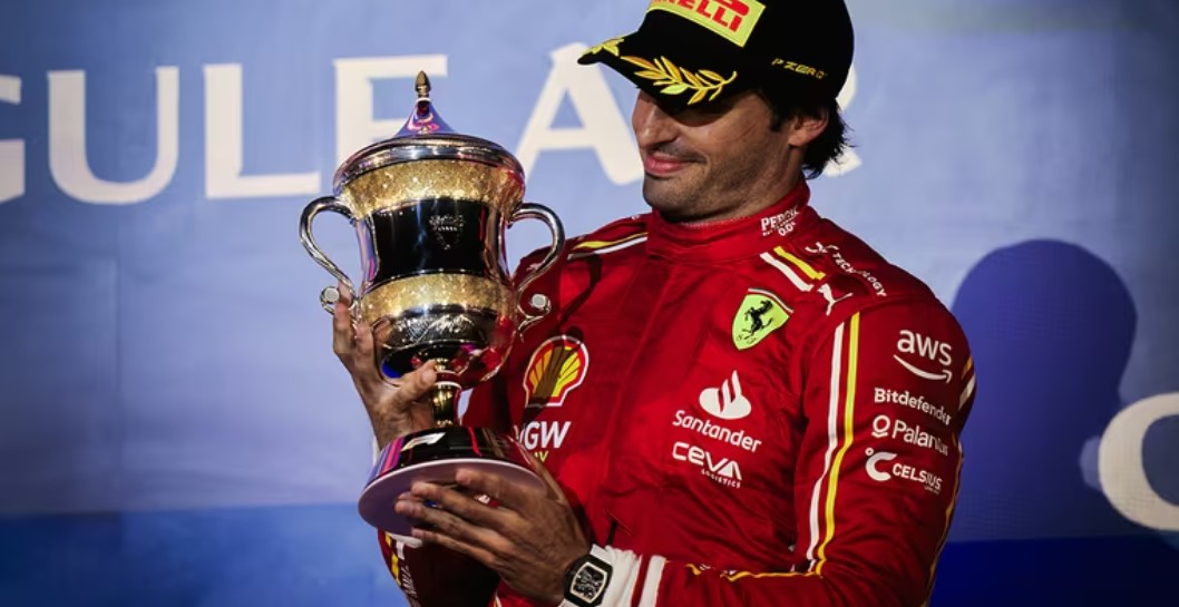 Sainz na podium, Leclerc walczył o utrzymanie się na torze