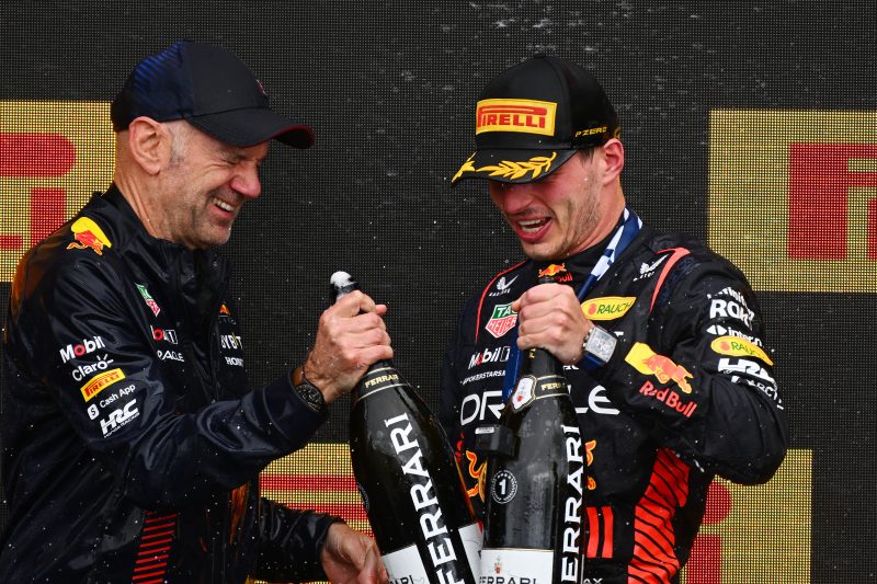 Aston Martin złożył ofertę Neweyowi. Wymiana na linii Verstappen-Alonso realna?