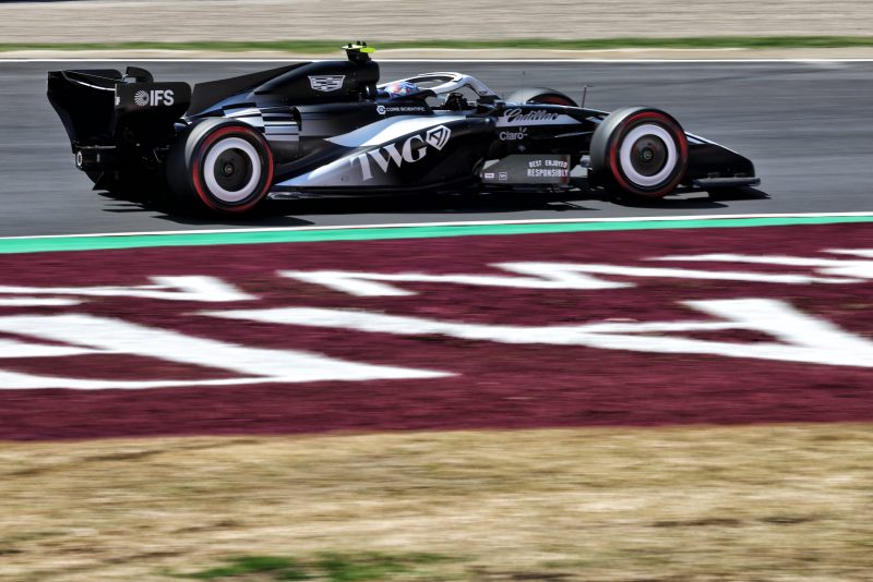 Cadillac pokonał Astona Martina w kwalifikacjach