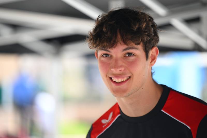 Bearman o tylnym skrzydle Ferrari: myślałem, że coś się zepsuło