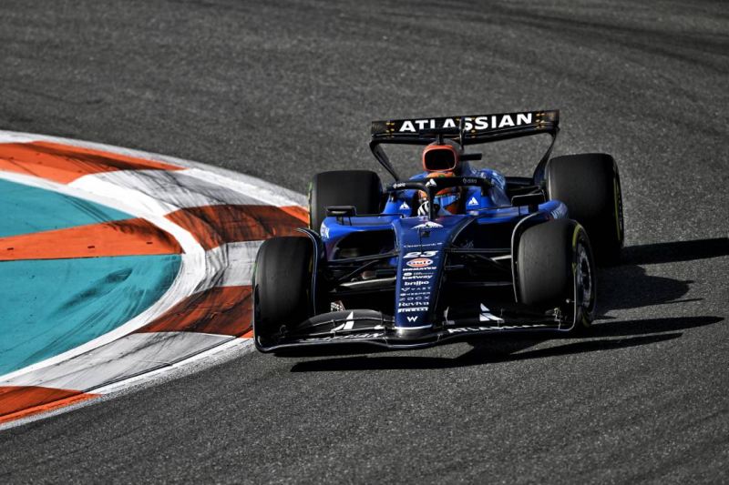 Albon zadowolony, Sainz po błędzie odpadł w SQ2
