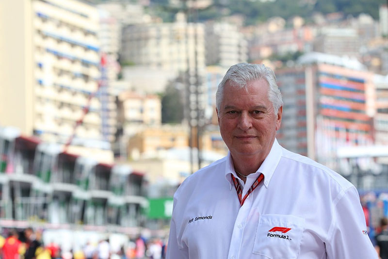 Pat Symonds skrytykował podejście FIA do wprowadzenia nowych regulacji technicznych