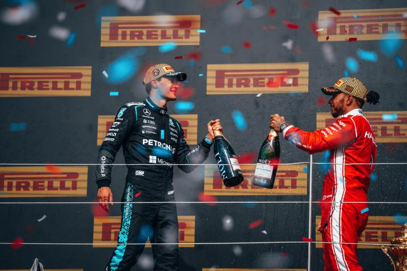 Silverstone przyniosło Mercedesowi skrajne emocje po obu stronach garażu