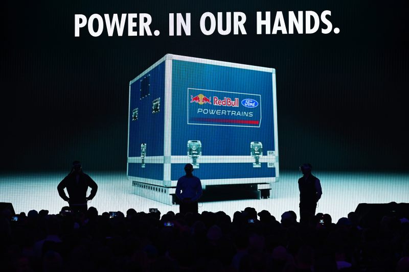 Red Bull i Ferrari także pochwalili się dźwiękiem nowych silników