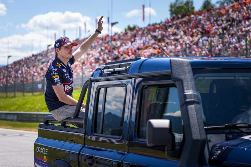 Kolejny wysyp plotek ws. Verstappena i Mercedesa. Wolff wskazał termin podjęcia decyzji