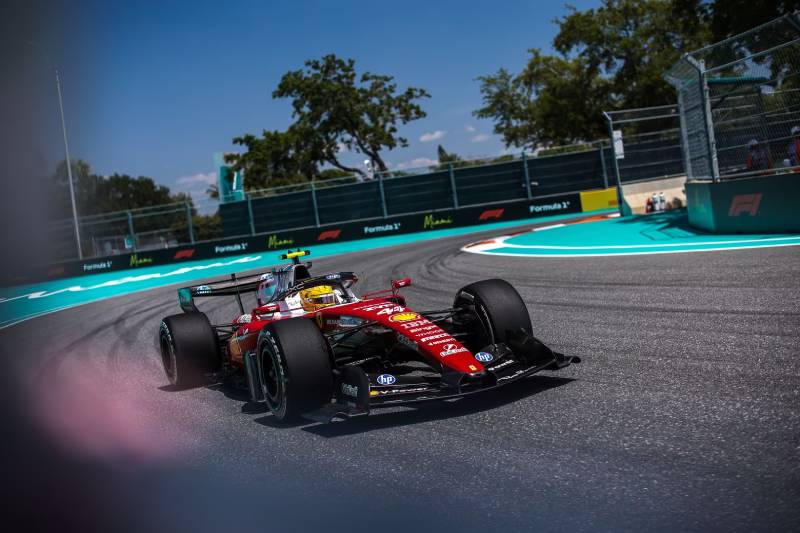 Ferrari stoi w miejscu przez nieudany pakiet poprawek